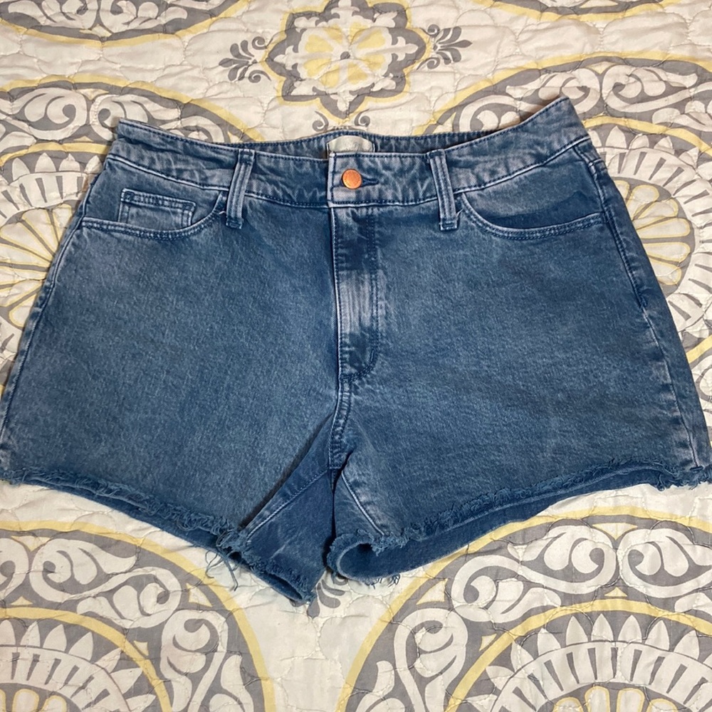 Universal Thread Vintage Midi Acid Wash Jean Shorts Cut Off Size 10/30